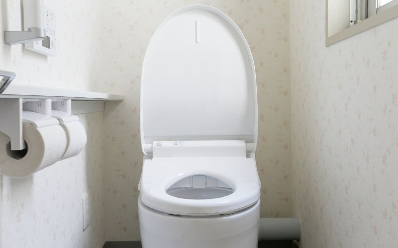 Pourquoi vos WC se bouchent tout le temps à Juan-les-Pins